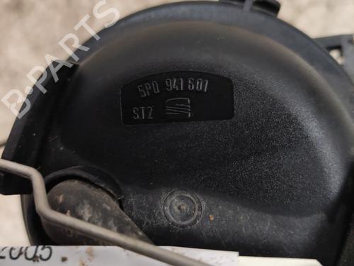 Used Left front fog light Left front fog light SEAT ALTEA (5P1) [2004-2015] 36750546 36750546