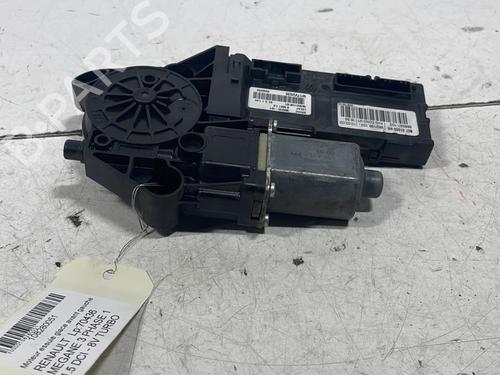front-wiper-motor-renault-megane-iii-hatchback-bz01_-b3_-2008-36706413 main image