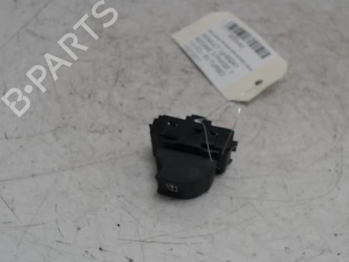 Comutador vidro trás direito Comutador vidro trás direito RENAULT MEGANE III Hatchback (BZ0/1_, B3_) 1.5 dCi (BZ0C) (90 hp) 36739372 36739372