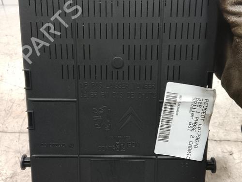Used Fuse box Fuse box PEUGEOT 308 CC (4B_) 1.6 HDi (114 hp) 40018443 40018443