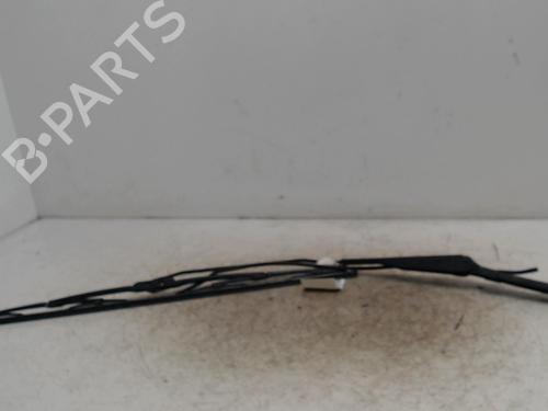 Braço escova frente Braço escova frente RENAULT MASTER II Platform/Chassis (ED/HD/UD) 2.5 dCi (ED01, ED02, ED41, ED42, ED81, ED82, ED91, ED92,... (120 hp) 36746278 36746278