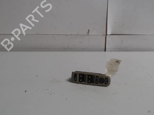 Used Left front window switch Left front window switch RENAULT MEGANE III Hatchback (BZ0/1_, B3_) 1.9 dCi (BZ0N, BZ0J) (131 hp) 36733128 36733128