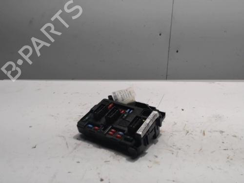 Used Fuse box Fuse box 36727843 36727843