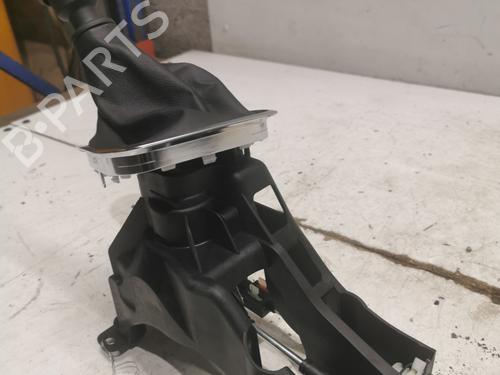 Pomello del cambio Pomello del cambio RENAULT CAPTUR II (HF_) TCe 90 (HFM6) (91 hp) 36718595 36718595