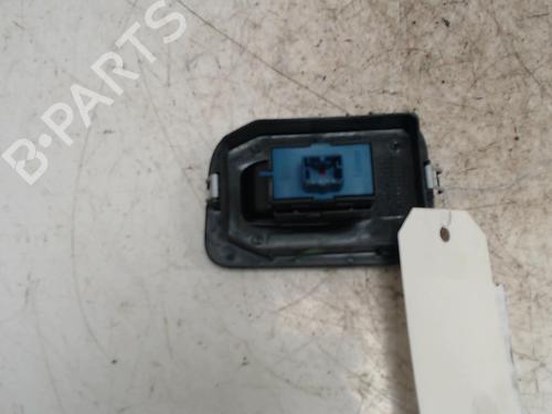 Used Right front window switch Right front window switch CITROËN NEMO MPV 1.4 HDi (68 hp) 36743496 36743496