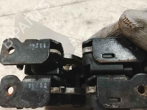 Used Hood lock Hood lock BMW 5 (E60) 525 i (192 hp) 36716307 36716307