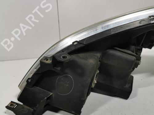 Højre forlygte Højre forlygte TOYOTA COROLLA Verso (ZER_, ZZE12_, R1_) 2.2 D-4D (AUR10_, AUR10R) (177 hp) 36705228 36705228