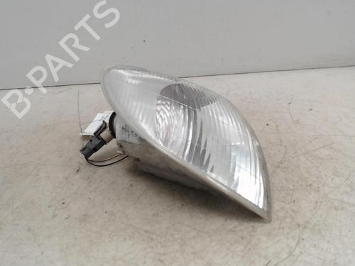 Blinklys fortil højre Blinklys fortil højre RENAULT MEGANE I (BA0/1_) [1995-2004] 36747589 36747589