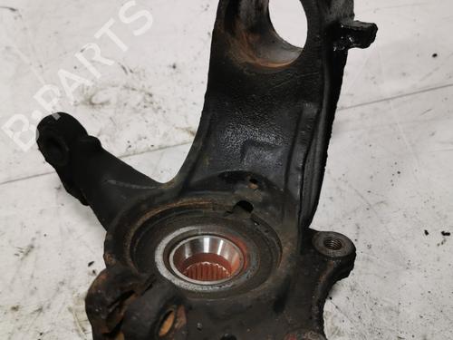 Left front steering knuckle PEUGEOT 2008 I (CU_) 1.6 HDi | BP36709611M25 - Image 1