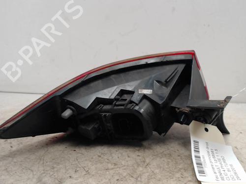 right-taillight-renault-clio-iv-bh_-2012-2013-2014-2015-2016-2017-2018-2019-2020-2021-36745839 main image