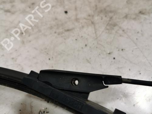 front-windshield-wiper-arm-renault-clio-iv-bh_-2012-2013-2014-2015-2016-2017-2018-2019-2020-2021-36710879 main image