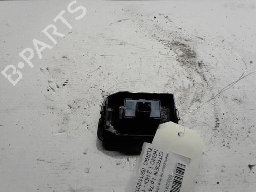 Right front window switch CITROËN NEMO Box Body/MPV (AA_) 1.3 HDi 75 | BP36749202I26 - Image 2