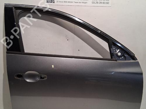Used Right front door Right front door 38423668 38423668