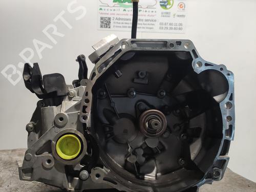 gearbox-dacia-sandero-iii-2021-37733676 main image