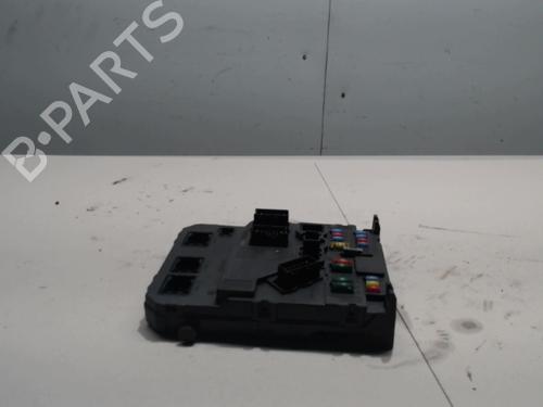 Used Fuse box Fuse box 36727770 36727770