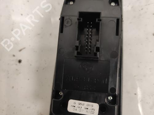 Comutador vidro frente esquerdo Comutador vidro frente esquerdo BMW 1 (E87) 116 i (115 hp) 36750912 36750912