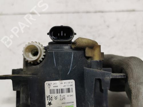 Used Left front fog light Left front fog light 37865521 37865521