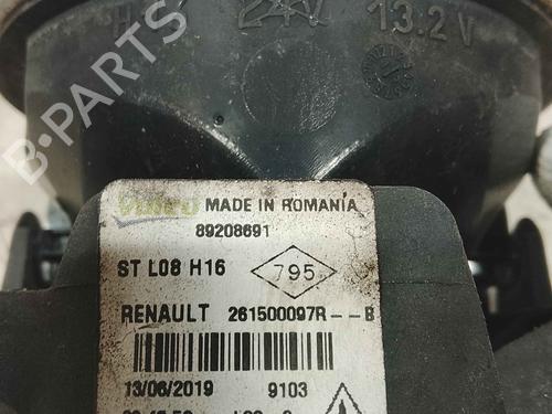 right-front-fog-light-renault-megane-iv-hatchback-b9amn_-2015-36714985 main image