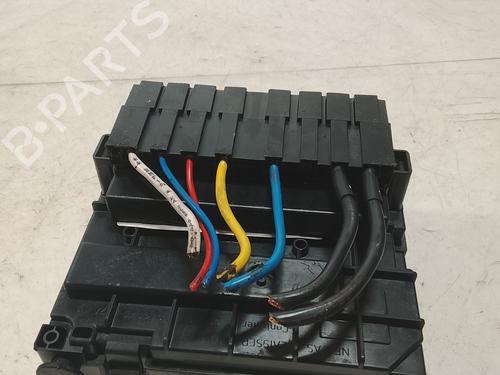 fuse-box-peugeot-1007-km_-2005-36717737 main image