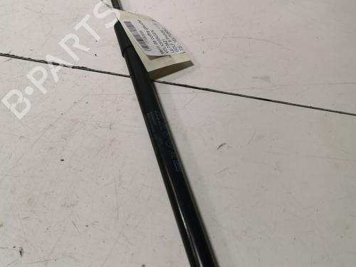 tailgate-lift-support-vw-golf-viii-cd1-da1-2019-36708738 main image