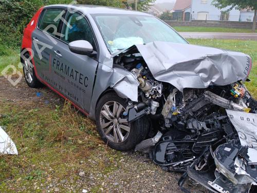 Used Parts PEUGEOT 308 II (LB_, LP_, LW_, LH_, L3_) 1.5 BlueHDi 130 4764236
