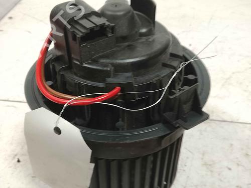 Heater blower motor DACIA SANDERO II 1.2 | BP36716094M62 - Image 3