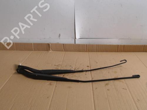 front-windshield-wiper-arm-renault-master-iii-van-fv-2010-36732808 main image