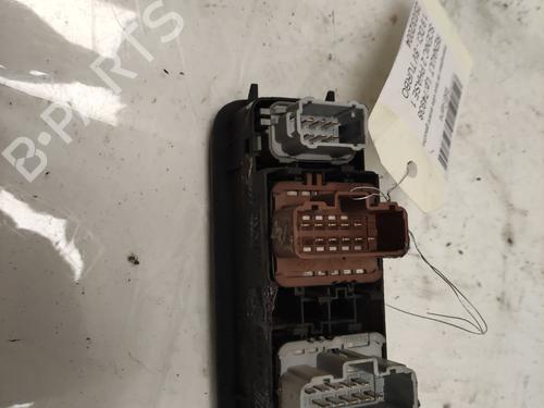 Used Left front window switch Left front window switch 36750878 36750878