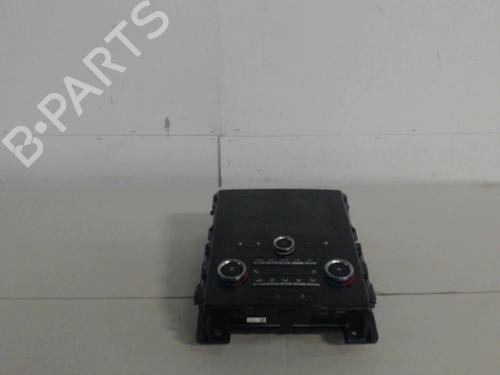 display-monitor-renault-megane-iv-hatchback-b9amn_-2015-36729713 main image