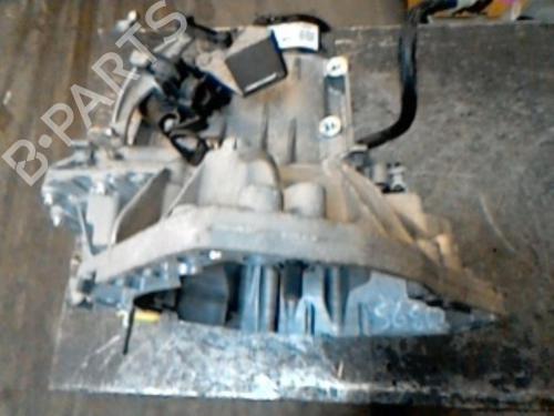 gearbox-renault-twingo-iii-bcm_-bca_-2014-37734256 main image