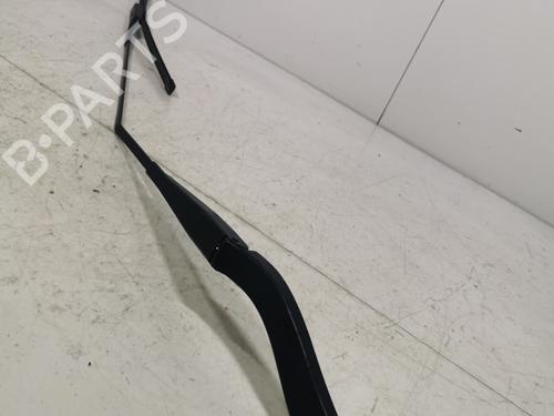 front-windshield-wiper-arm-renault-trafic-iii-van-fg_-2014-39083777 main image