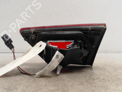 left-tailgate-light-renault-clio-iv-bh_-2012-2013-2014-2015-2016-2017-2018-2019-2020-2021-36743532 main image