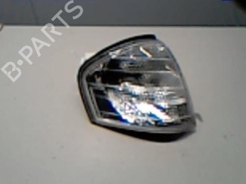 Used Right front indicator Right front indicator MERCEDES-BENZ C-CLASS (W202) C 220 CDI (202.133) (125 hp) 36724142 36724142