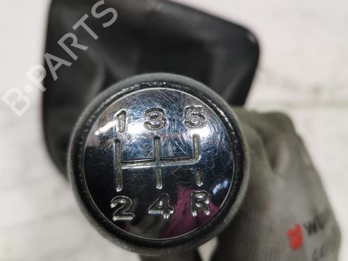 Used Shift knob Shift knob 39165993 39165993