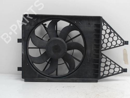Used Radiator fan Radiator fan 36738255 36738255