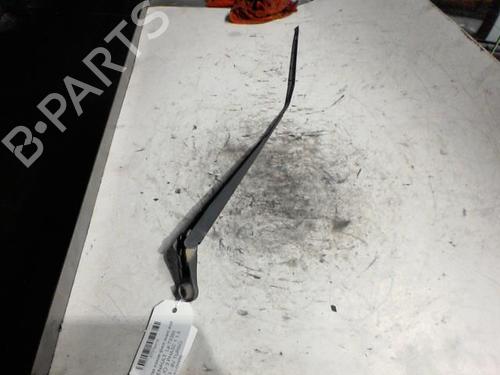 Used Front windshield wiper arm Front windshield wiper arm 36748321 36748321