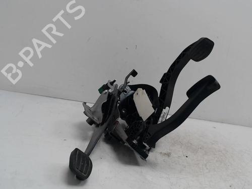 Pedal Pedal PEUGEOT 308 II (LB_, LP_, LW_, LH_, L3_) 1.6 THP 125 (125 hp) 36741375 36741375