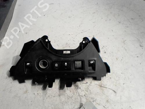 Right front window switch PEUGEOT PARTNER Box Body/MPV | BP36748201I26 - Image 2