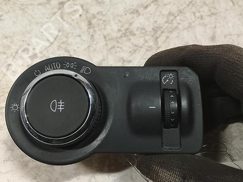 Used Headlight switch Headlight switch OPEL INSIGNIA A (G09) 2.8 V6 Turbo OPC 4x4 (68) (325 hp) 39688854 39688854