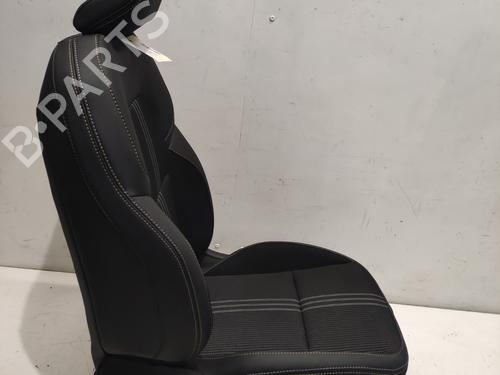 sde-venstre-fortil-renault-captur-ii-hf_-2020-37733754 main image