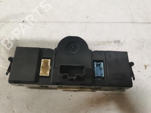 climate-control-renault-scenic-ii-jm01_-2003-2004-2005-2006-2007-2008-2009-2010-36719419 main image
