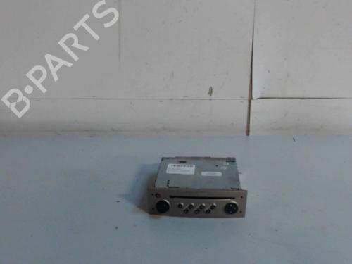 radio-renault-scenic-ii-jm01_-2003-2004-2005-2006-2007-2008-2009-2010-36733666 main image