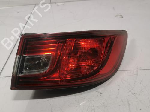 right-taillight-renault-clio-iv-bh_-2012-2013-2014-2015-2016-2017-2018-2019-2020-2021-36710763 main image