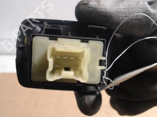 Used Right front window switch Right front window switch 36735746 36735746