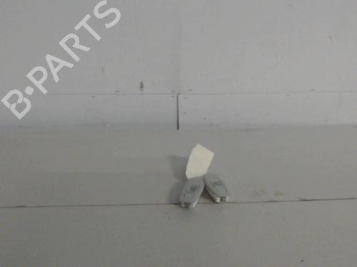 interior-roof-light-renault-megane-iv-hatchback-b9amn_-2015-36729718 main image