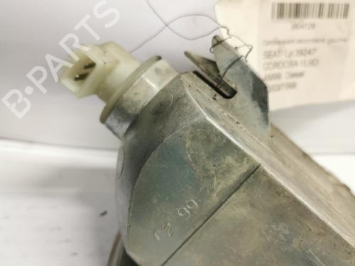 Used Left front indicator Left front indicator SEAT CORDOBA (6K1, 6K2) [1993-2002] 36728745 36728745