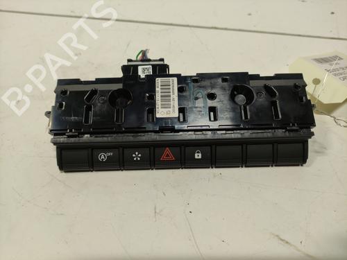 Warning switch RENAULT CAPTUR II (HF_) TCe 90 (HFM6) | BP36751676I22 - Image 3