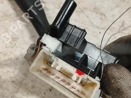 switch-suzuki-swift-iii-mz-ez-2005-40018468 main image
