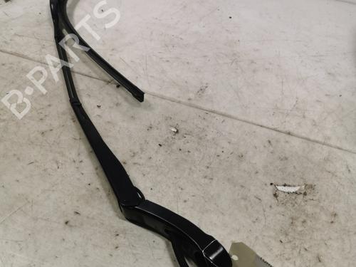 Used Front windshield wiper arm Front windshield wiper arm 36710638 36710638