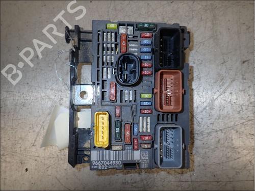 Used Fuse box Fuse box PEUGEOT 3008 I MPV (0U_) 1.6 HDi (109 hp) 34014399 34014399